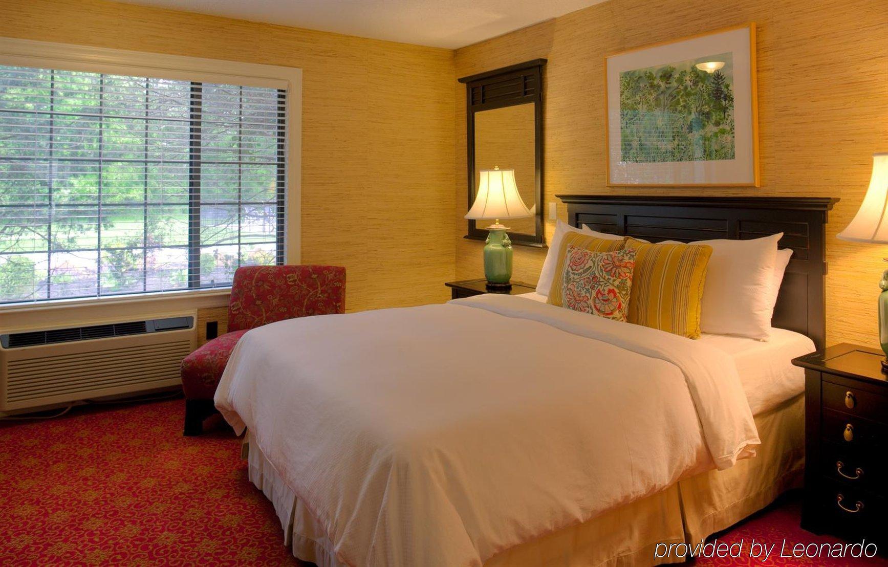 Southampton Inn Экстерьер фото