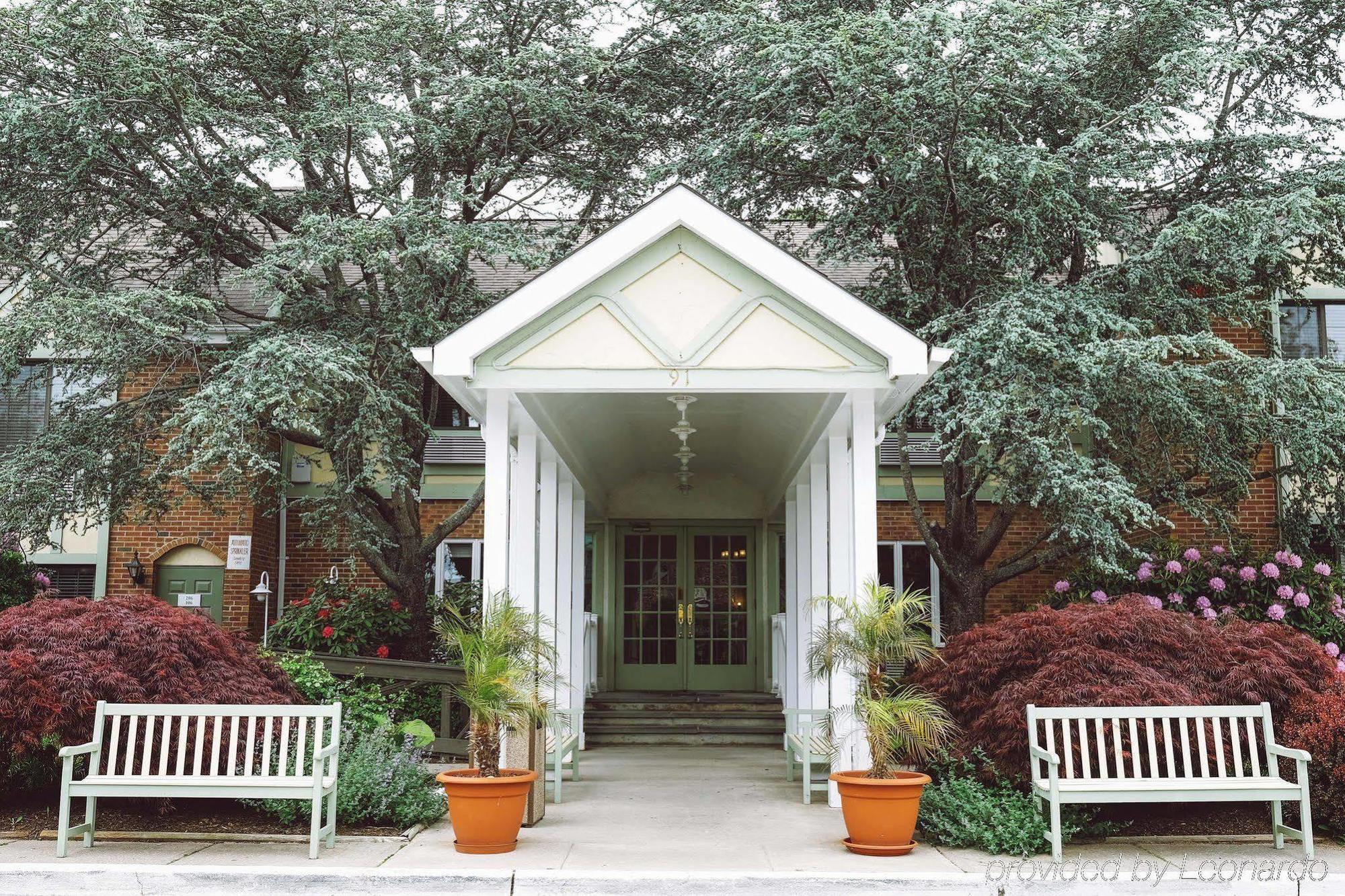 Southampton Inn Экстерьер фото