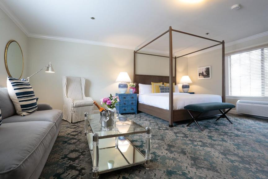 Southampton Inn Экстерьер фото