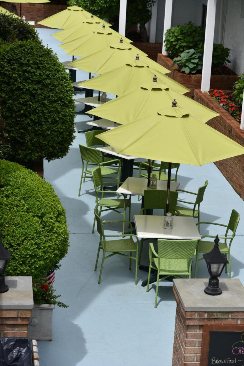 Southampton Inn Экстерьер фото