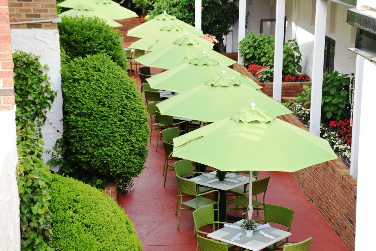 Southampton Inn Экстерьер фото
